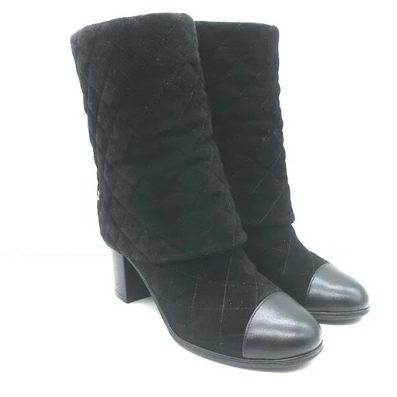 Chanel 17B Clover & Heart Quilted Fold-Over Boots Black Suede Size 35.5 - Picture 1 of 12
